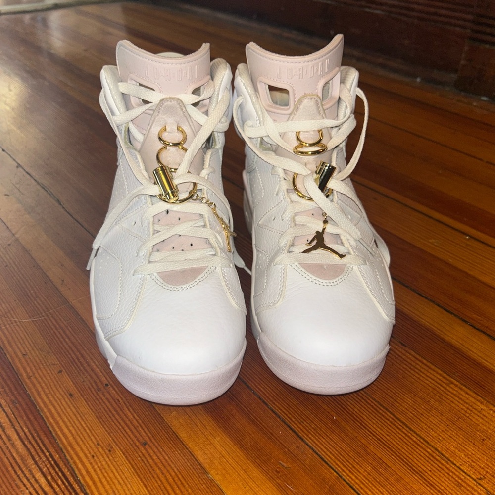 Jordan 6 retro gold hoops